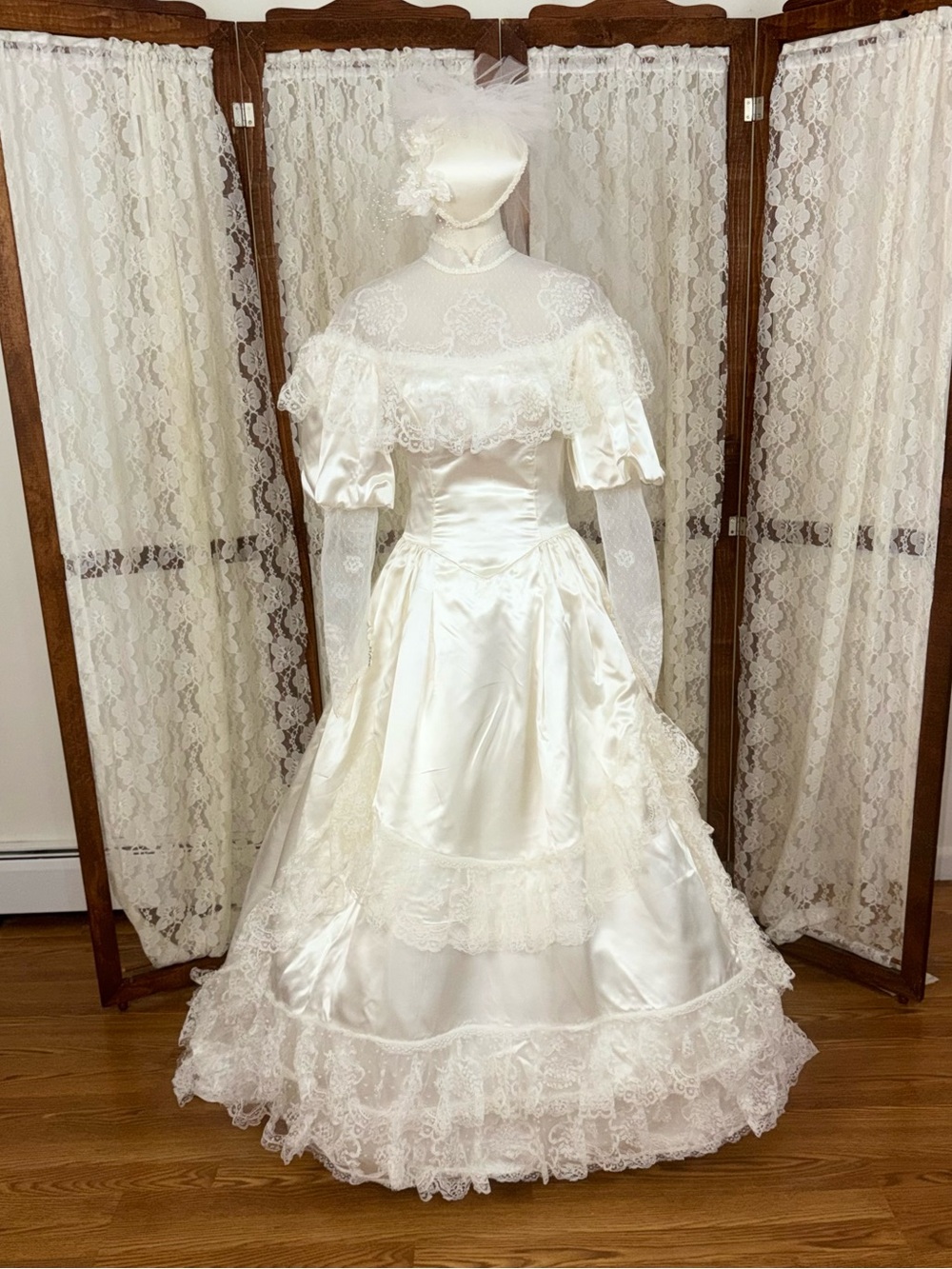 Spectacular Vintage 1980s Southern Belle Wedding Gown & Hat